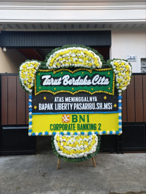 Papan Bunga Duka di Seginim